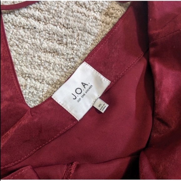 JOA Ruffle Crop Blouse - Picture 7 of 8